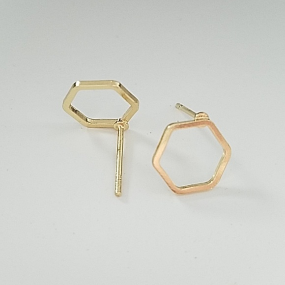 RESTOCKED! Minimalist Hexagon Gold Tone Earrings - Picture 3 of 5